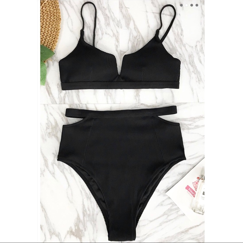 🖤 Cupshe Bright Star High Waisted Bikini Set 🖤